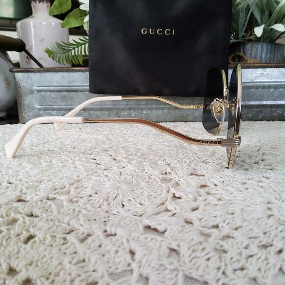 Gucci GG972S Oversized Geometric Square Sunglasses White Gold Metal Frame Italy